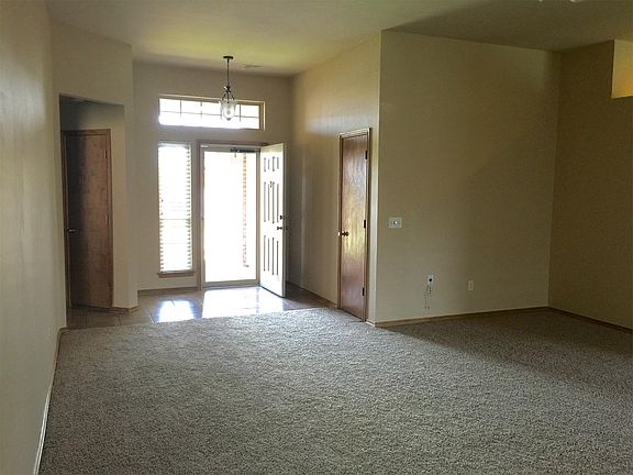 5th image of 4205 Kensington Dr