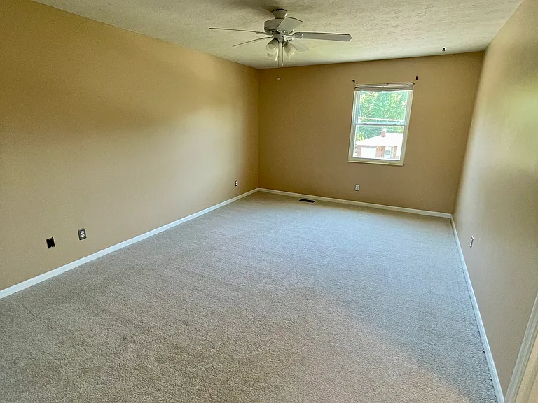 8214 Woodruff Rd — Photo 11