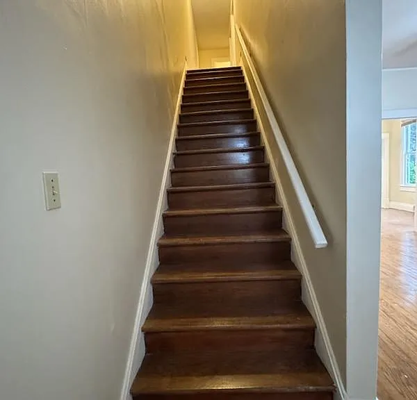 144 Stanley Ave — Photo 2