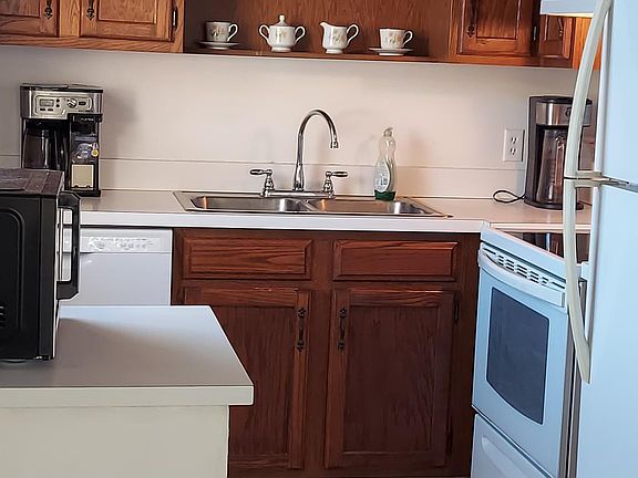 2nd image of 6 Vista Gardens Trl APT 203