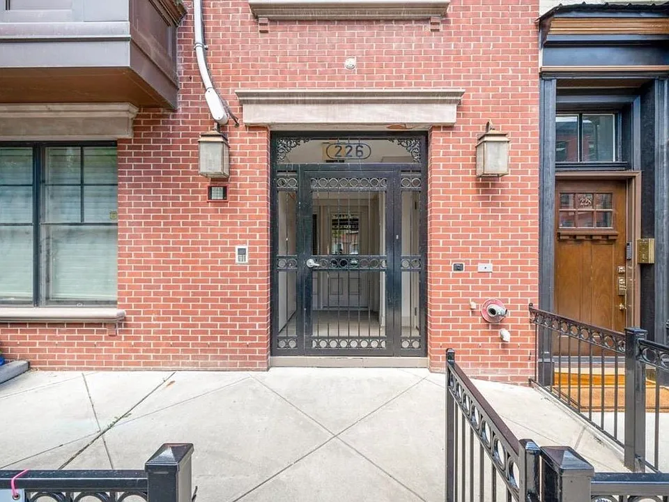 226 Park Ave #226