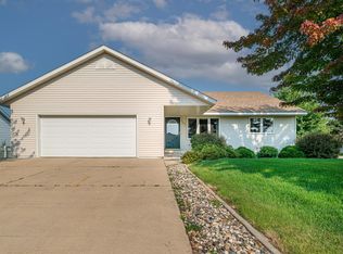 100 Cedar Dr S, Lester Prairie, MN 55354