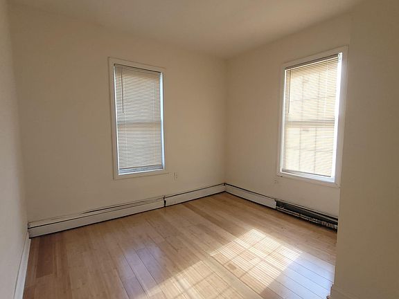 2nd image of 3551 Carlisle Pl #1