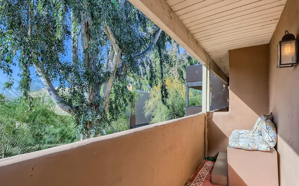 Building Photo - 1425 E Desert Cove Ave #44