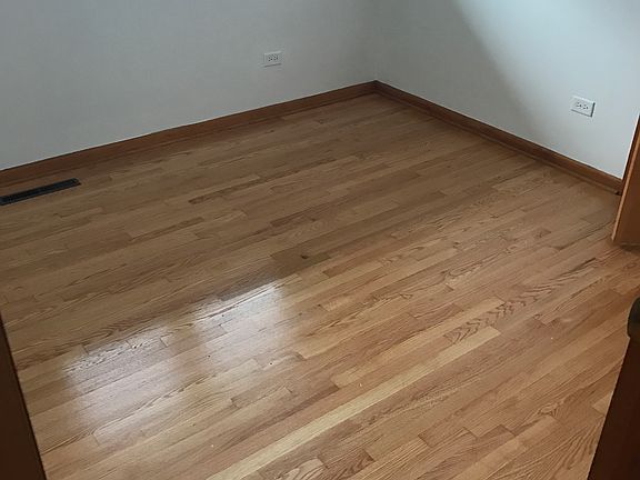 4th image of 9607 Farmer Dr