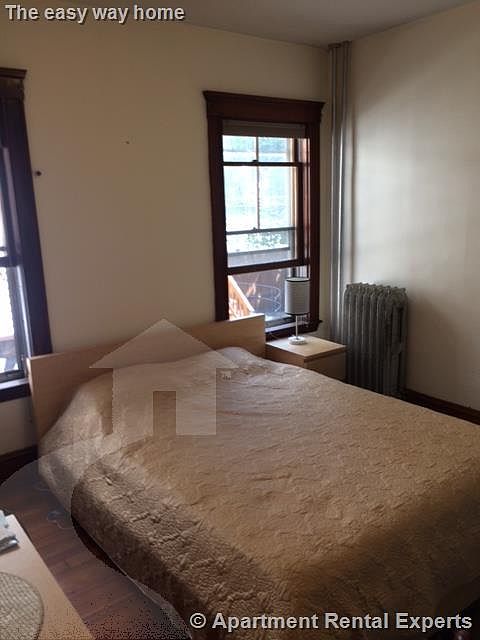 2nd image of 9 Lovell St #1C
