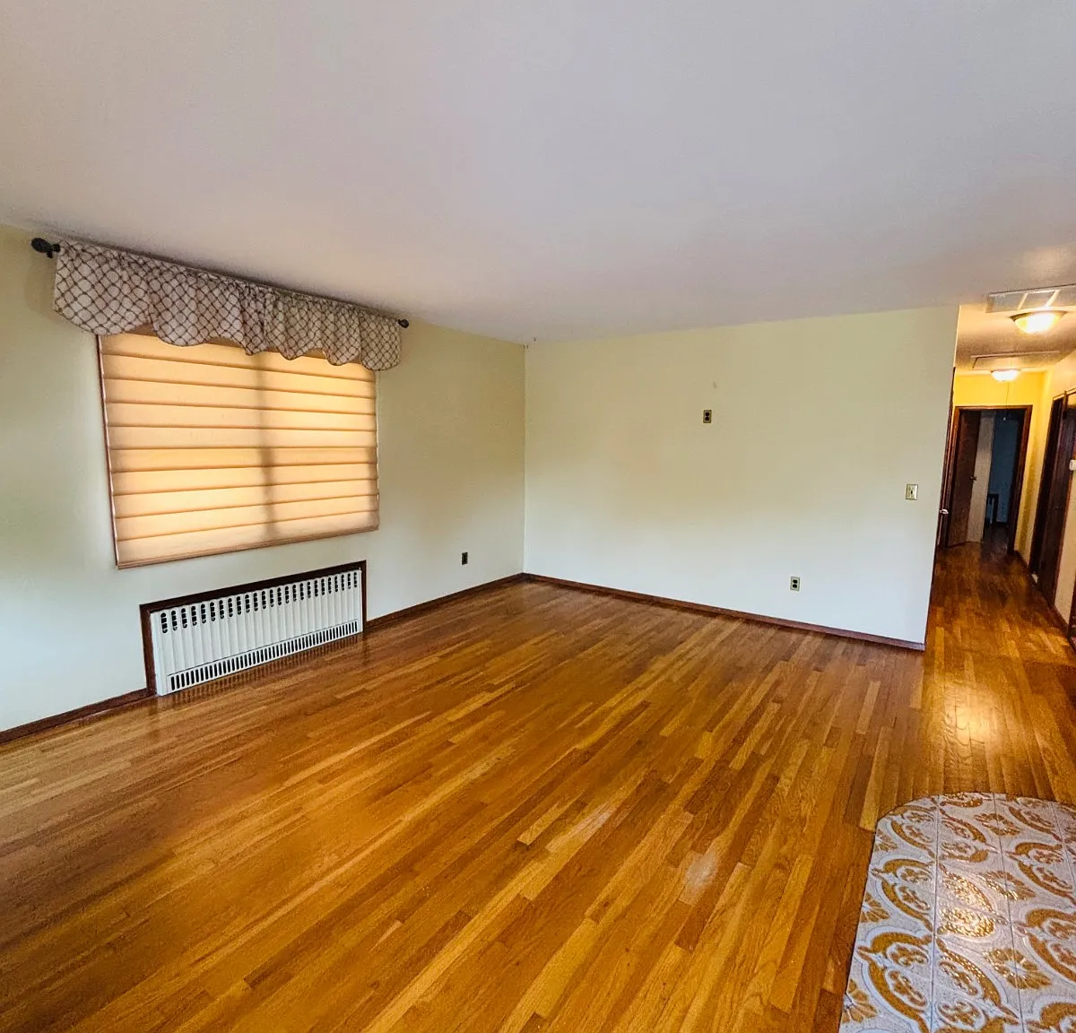 3 bed, 2.0 bath, $3,700 — Photo 1