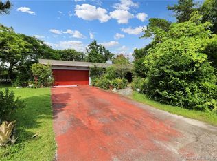 11121 SW 121st St, Miami, FL 33176