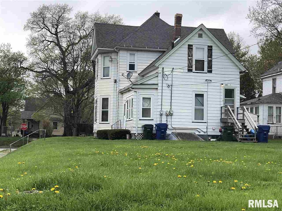 2nd image of 1301 Brown St