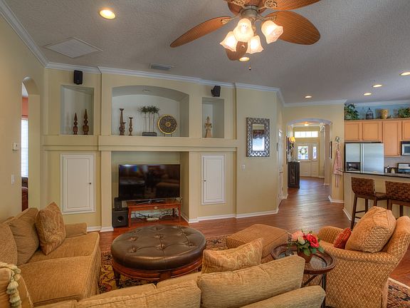 4th image of 10023 Parley Dr
