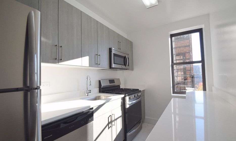 River Hill Gardens - Kitchen - M83-03D