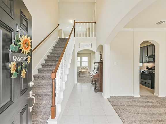 3rd image of 341 Gallant Fox Way