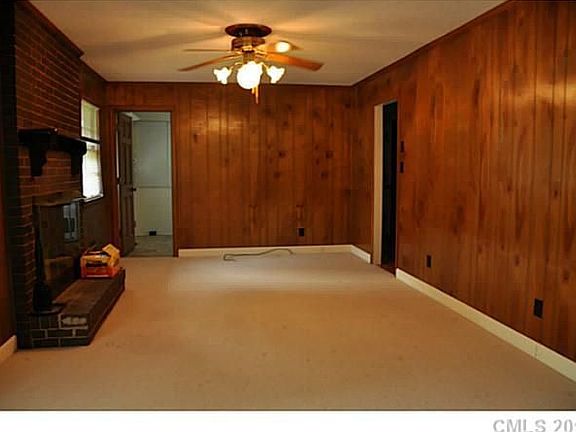 5th image of 8432 Amelia Dr