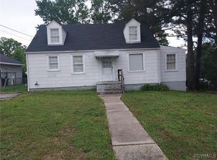 2201 Gordon St, Hopewell, VA 23860