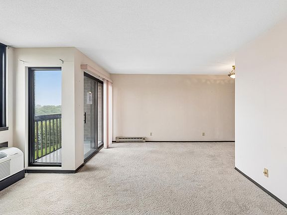 4th image of 1181 Edgcumbe Rd APT 814