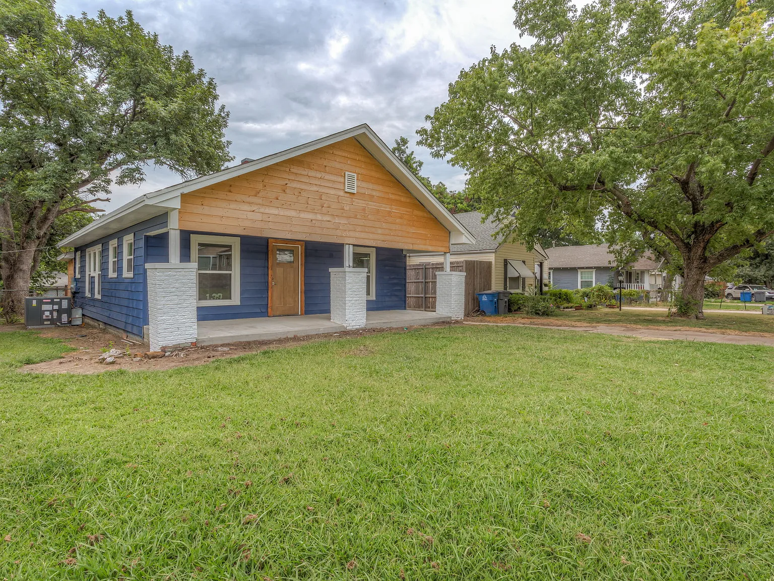 3 bed, 1316 sqft, $1,495 — Photo 2