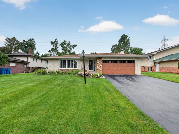 12756 S Cedar Ln, Palos Heights, IL 60463
