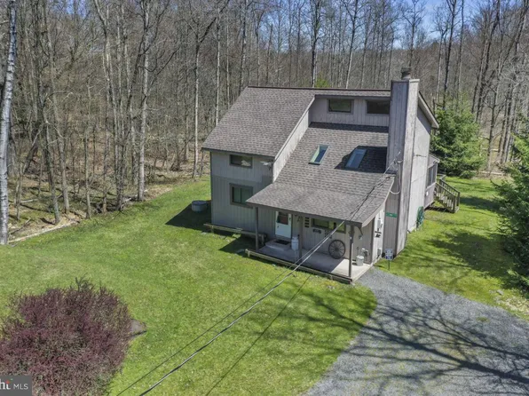 166 Tepee Dr, Pocono Lake, PA 18347
