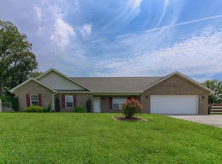 4252 Pea Ridge Rd, Maryville, TN 37804