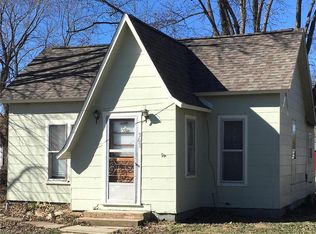 303 N Church St, Mulberry Grove, IL 62262