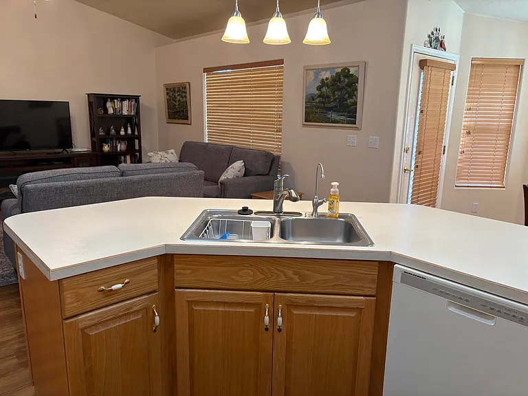 210 N Mall Dr — Photo 10