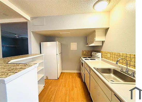 1st image of 501 E Barstow Ave #511