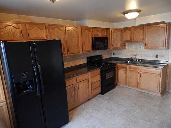 3rd image of 8510 Torresdale Ave