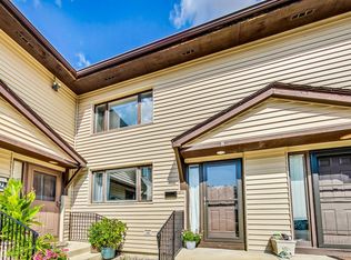 4735 Yender Ave APT 8, Lisle, IL