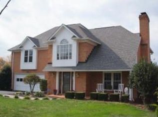 4580 Shrewsbury Ct, Roanoke, VA 24018