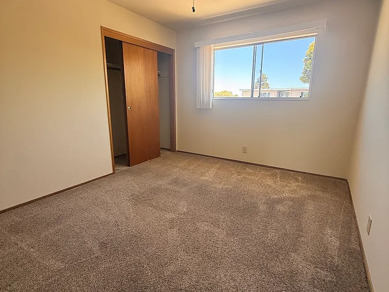 905 Evelyn Ave #7 — Photo 9