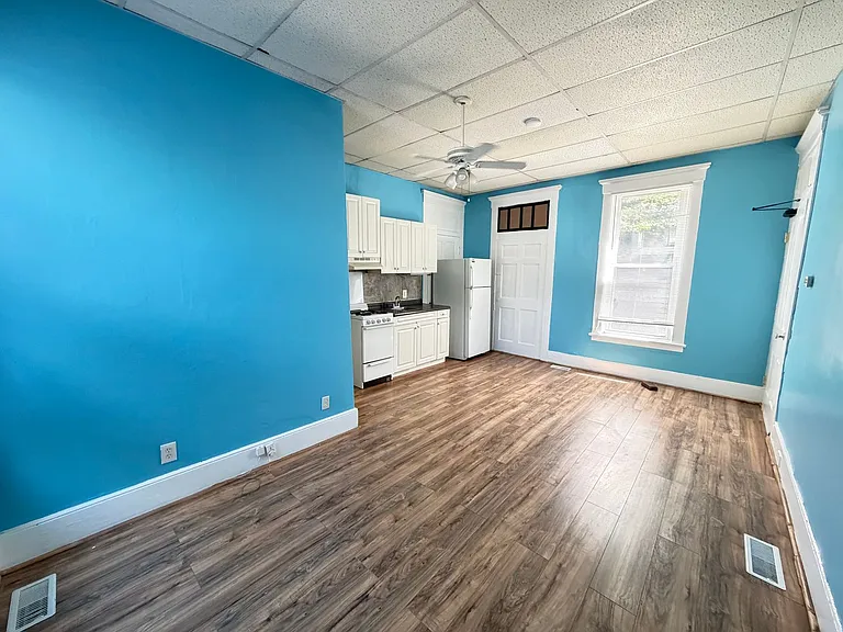 1841 Brownsboro Rd — Photo 3