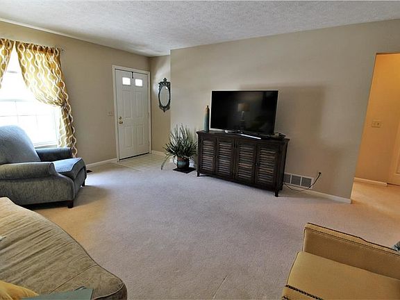 5th image of 3482 E Prescott Cir