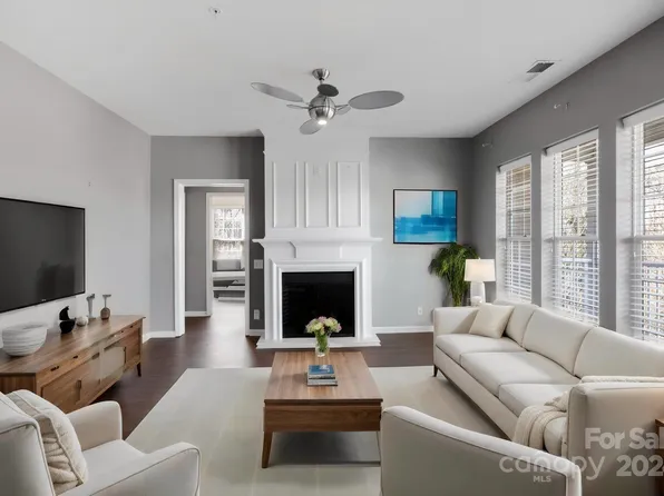 3178 Margellina Dr, Charlotte, NC 28210