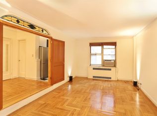 210 19th St, Brooklyn, NY 11232