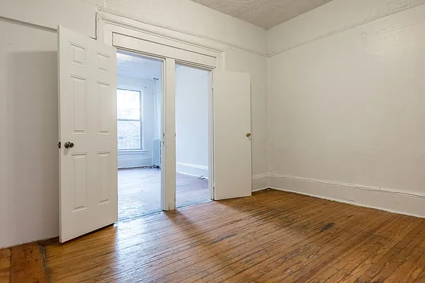 Rented by Nooklyn NYC LLC | media 8