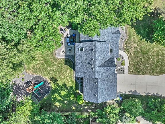 5th image of 2237 Western Dr