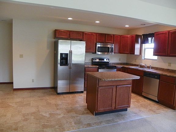 2nd image of 1124 White Birch Dr