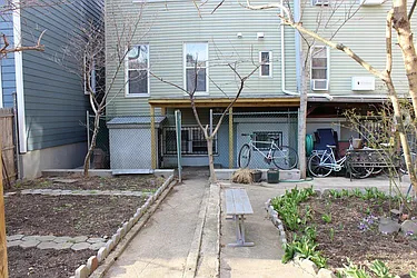 Rented by Triplemint