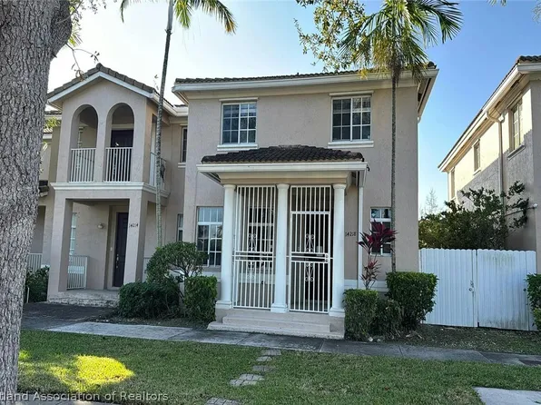14218 SW 272nd St, Homestead, FL 33032