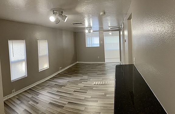 3rd image of 1923 31st St