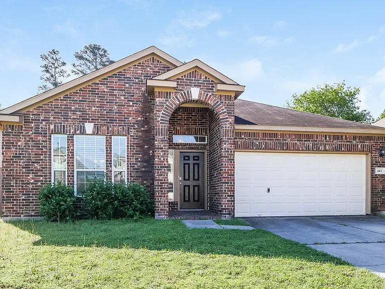 443 Oak Chase Dr — Photo 1