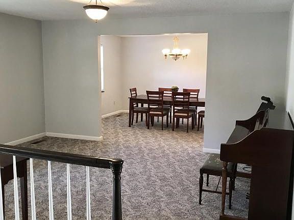 5th image of 817 Dorset Dr