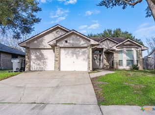 202 Wickerwood Dr, Victoria, TX 77901