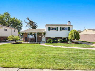 2426 Camel Dr, Sterling Heights, MI, 48310
