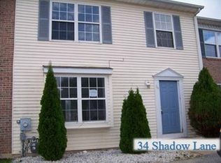 34 Shadow Ln, Bear, DE 19701