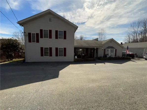 22 High St, Scituate, RI 02831