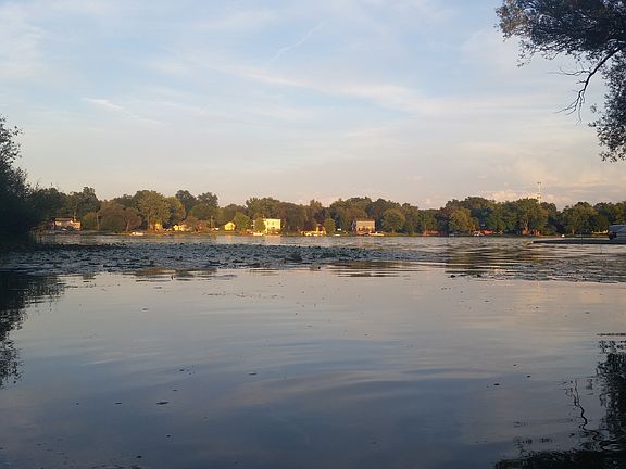 2nd image of 4092 Baybrook Dr
