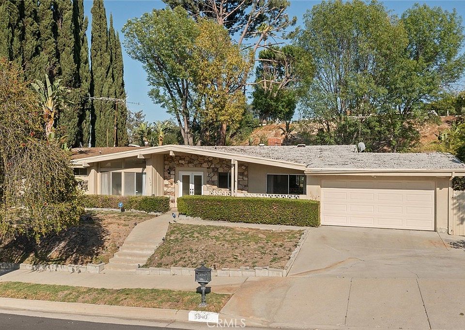 1st image of 5940 El Escorpion Rd