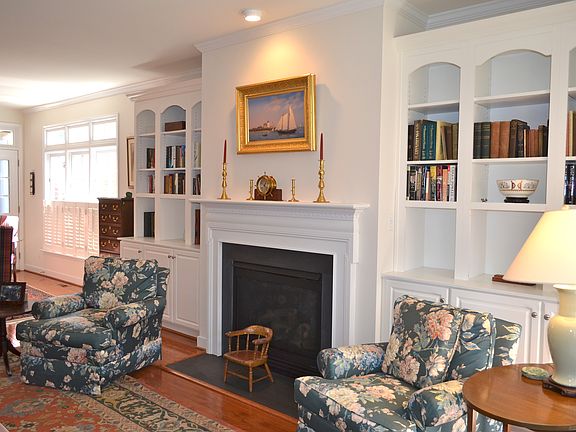 5th image of 3004 E Martins Grant Cir
