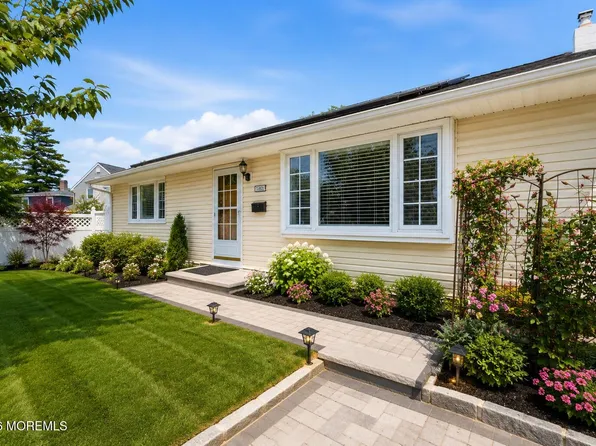 5 Snyder Lane, Keyport, NJ 07735